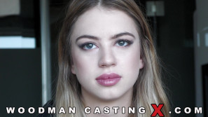 SLADYEN SKAYA photos by Pierre Woodman