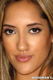 pictures of Chloe Amour
