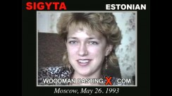 Check out this video of Sigyta having an audition. Erotic meeting between Pierre Woodman and Sigyta, a  girl. 